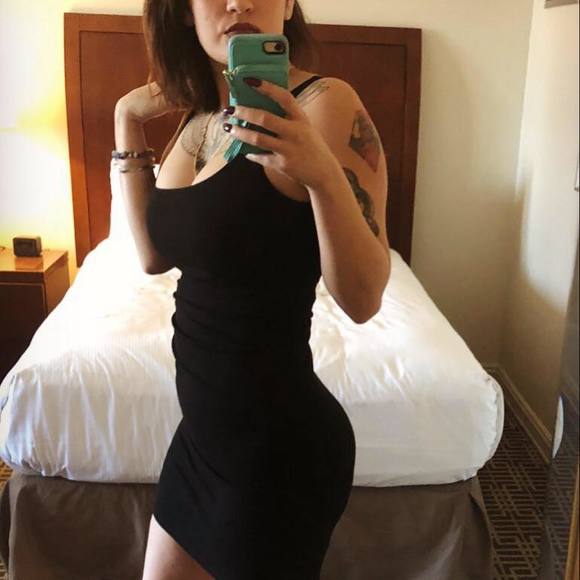 Meet your Posher, Carissa - Picture 1 of 1